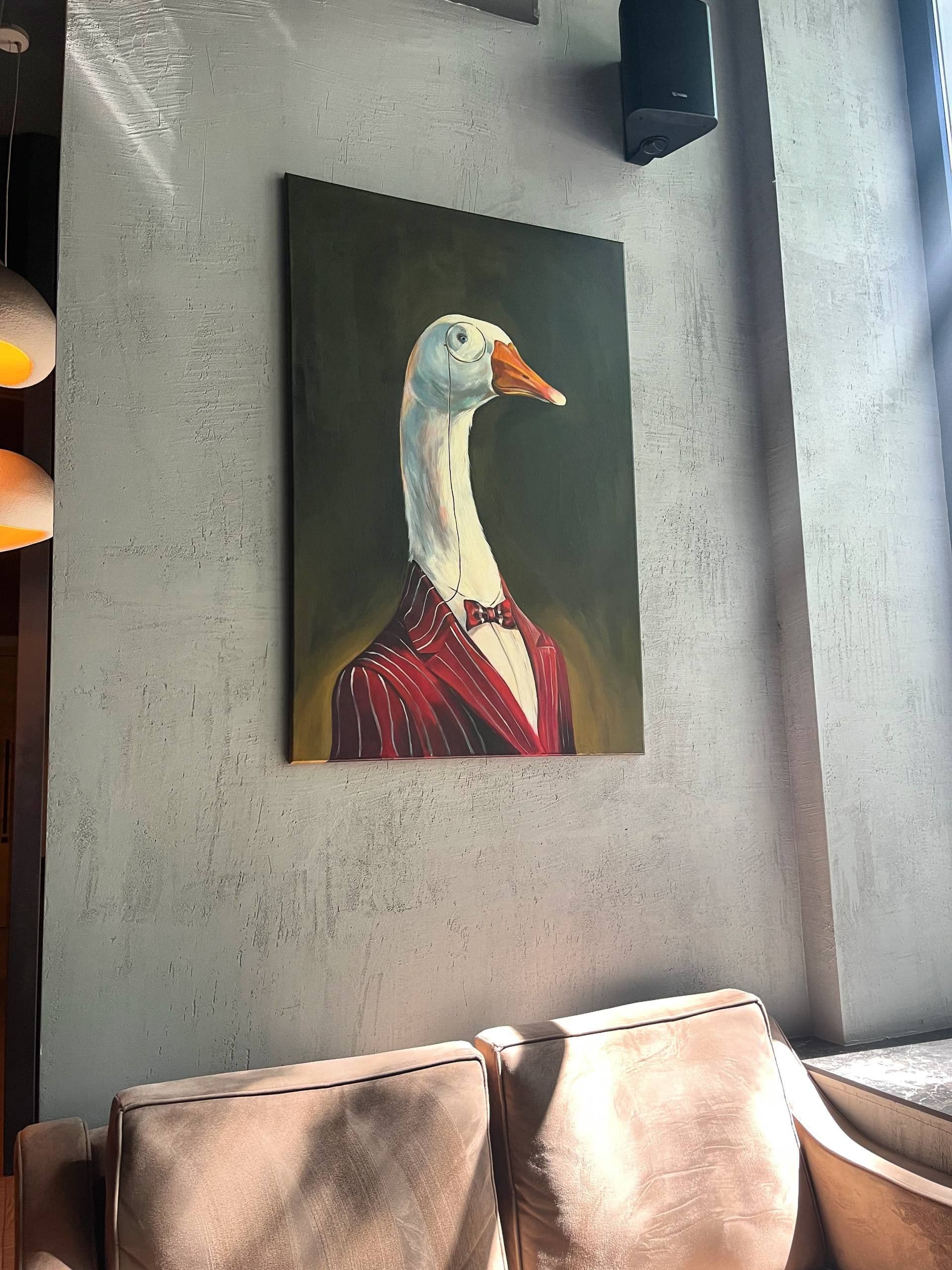 Пришли мы значит в SM Lounge…а тут Гусь Чумаковский🌚